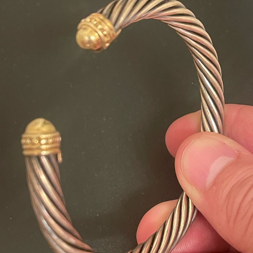 Elegant Two-Tone Twisted Bracelet